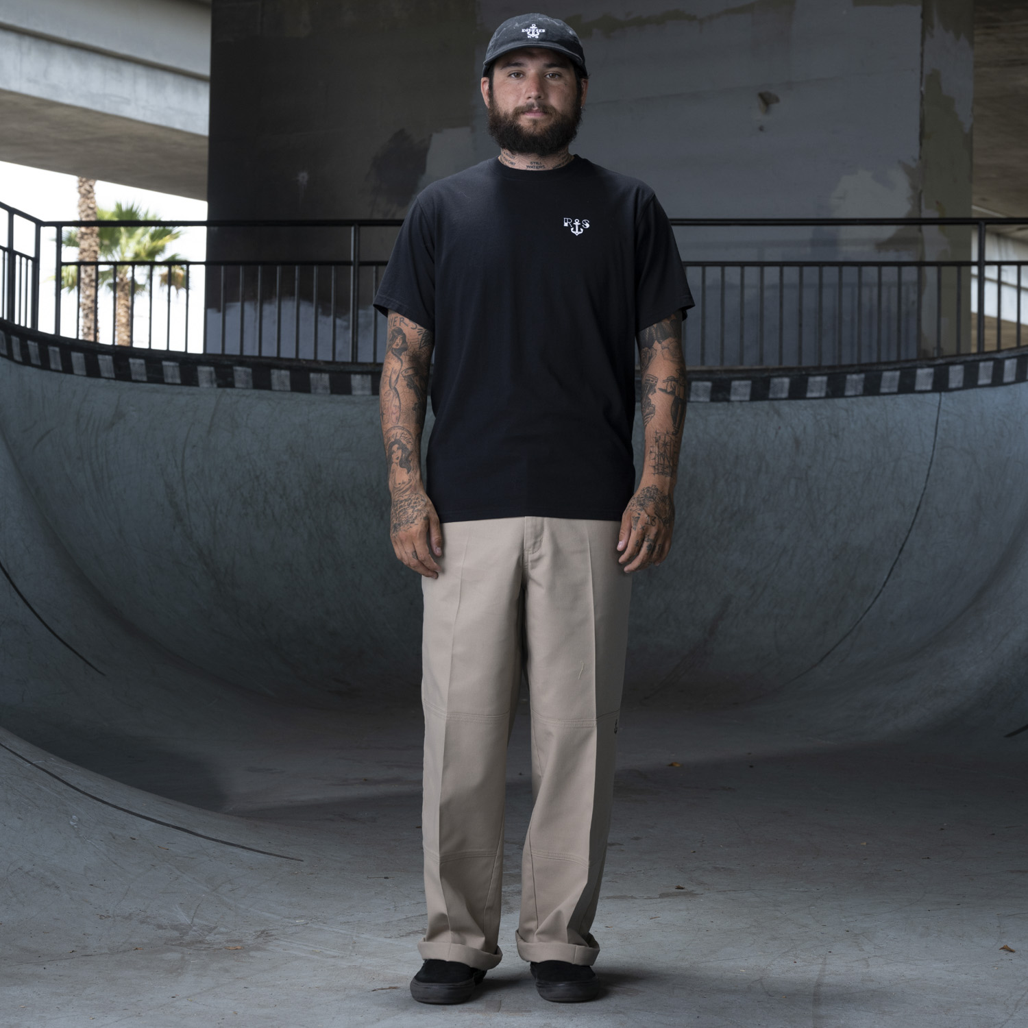 RONNIE SANDOVAL レギュラーフィット ロゴ Tシャツ image number 10