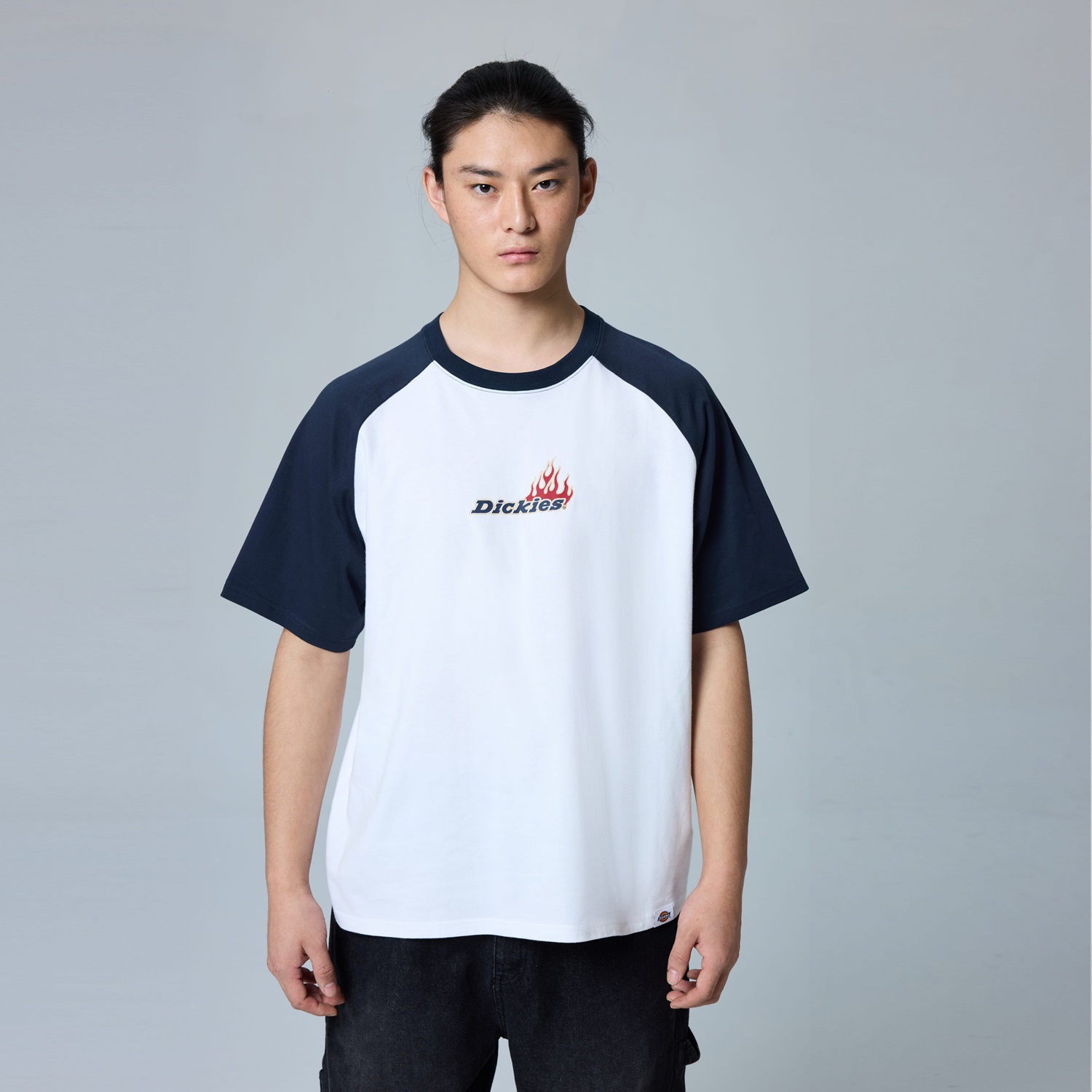 グラフィック ラグラン S/S Tシャツ image number 1