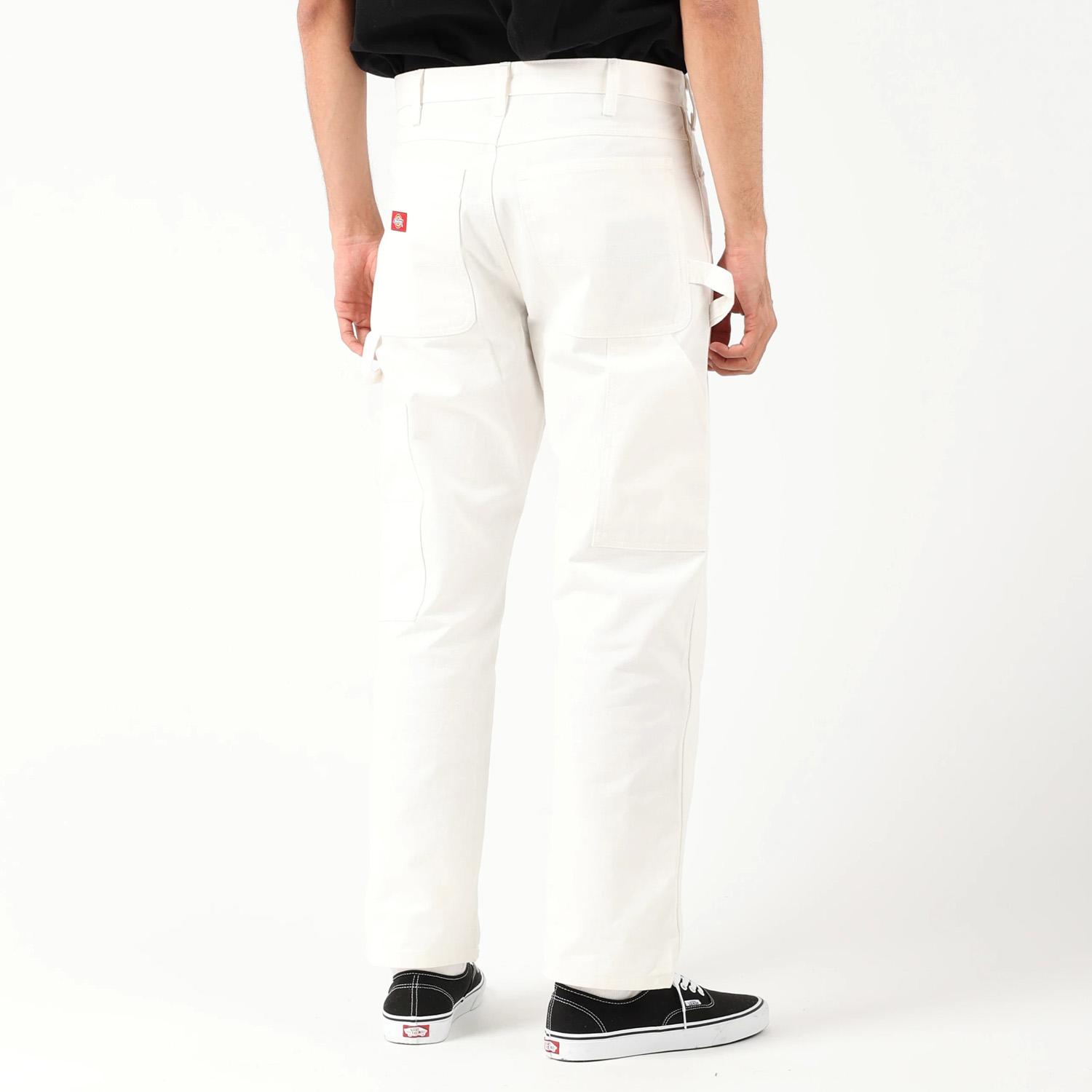 DioramaClothingStore | 何本か買い付けられた”Dickies”の白